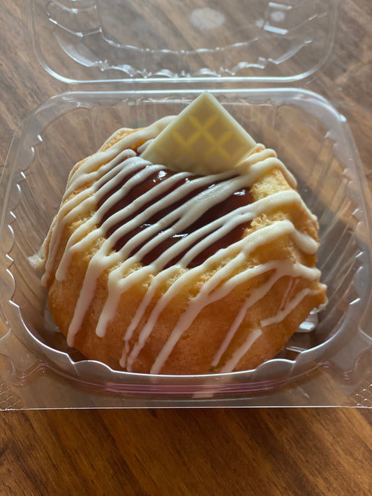 Mini Bundt - Guava & White Chocolate